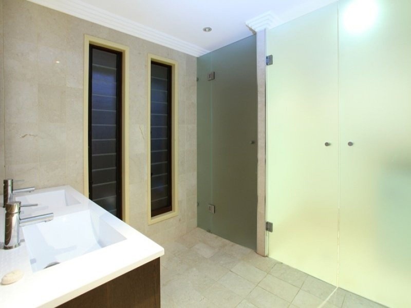 15 Mackay Close, Sorrento QLD 4217