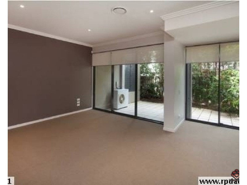 45 Bundall Road, Surfers Paradise QLD 4217