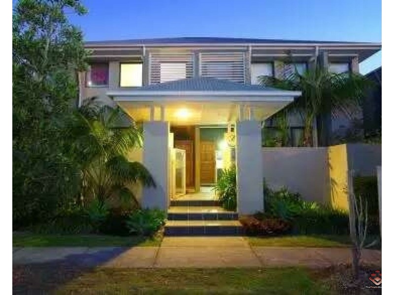 45 Bundall Road, Surfers Paradise QLD 4217