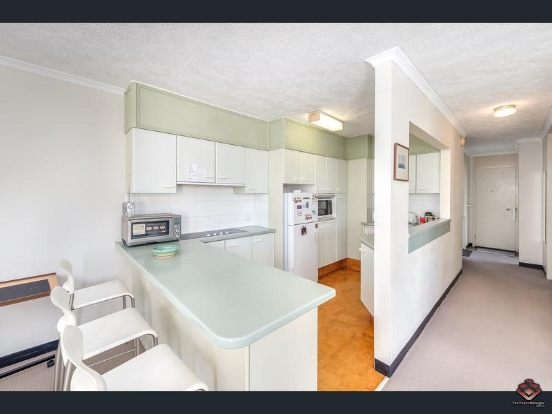 6 Garfield Terrace, Surfers Paradise QLD 4217