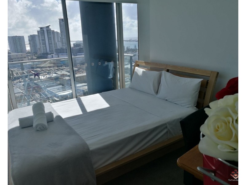 9 Lawson Street, Southport QLD 4215