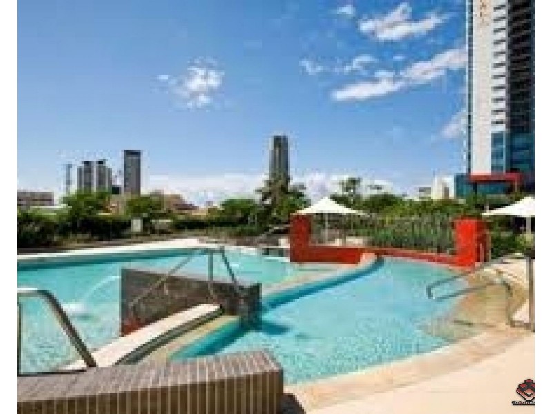 9 Lawson Street, Southport QLD 4215