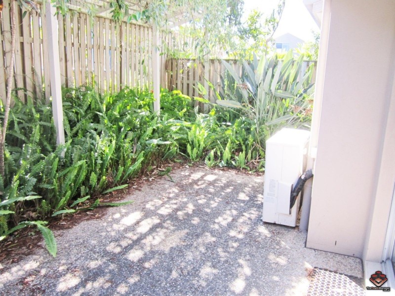 19 Carina Peak Drive, Varsity Lakes QLD 4227