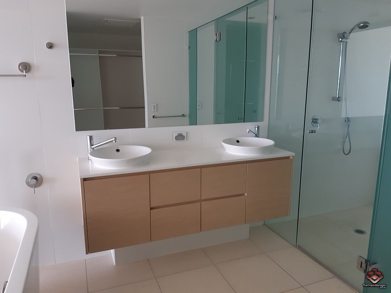 3029 The Boulevard, Carrara QLD 4211