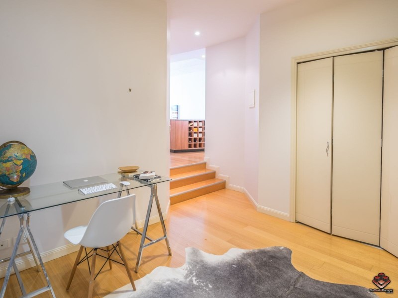 207 / 24 MACQUARIE STREET, Teneriffe QLD 4005