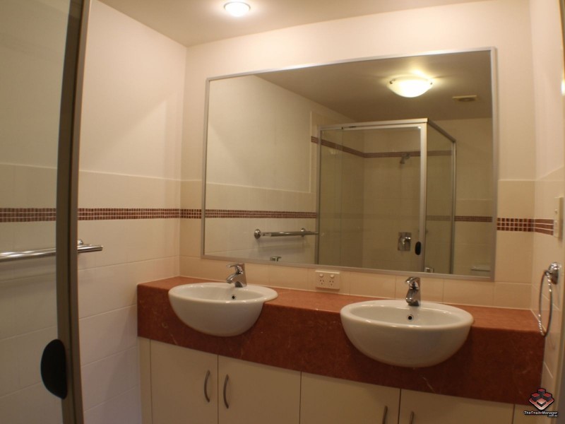 137 Laver Drive, Robina QLD 4226