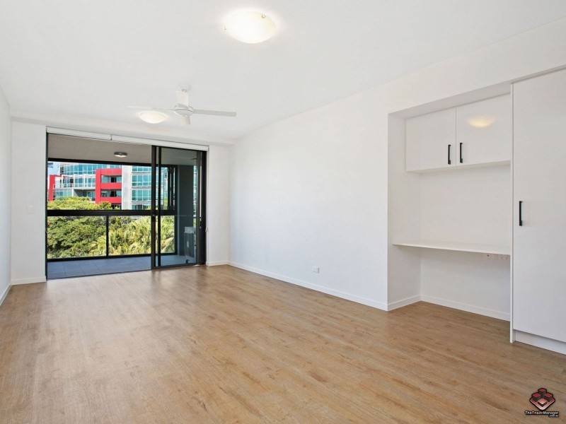 573 Coronation Drive, Toowong QLD 4066