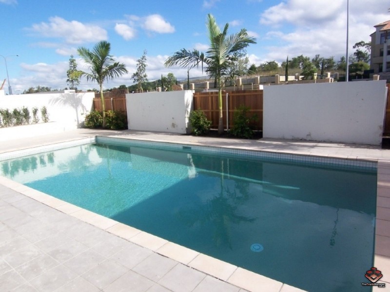 60 Riverwalk Avenue, Robina QLD 4226