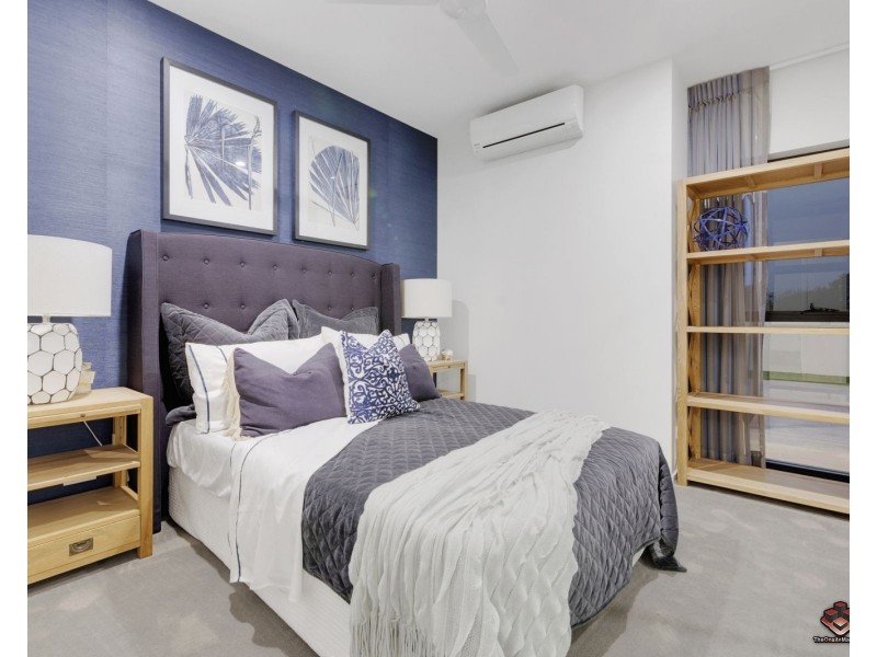 87-89 Old Cleveland Road, Greenslopes QLD 4120