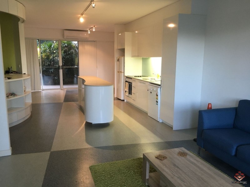 98 University Drive, Varsity Lakes QLD 4227