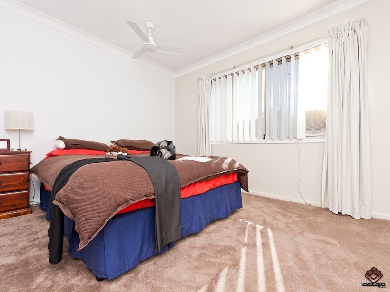 75 Brown Street, Labrador QLD 4215