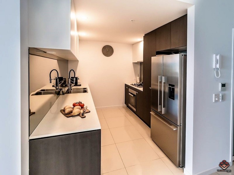 25-31 East Quay Drive, Biggera Waters QLD 4216