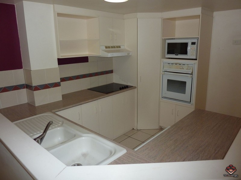 75 Brown Street, Labrador QLD 4215