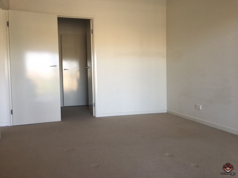 95 Clarence Road, Indooroopilly QLD 4068