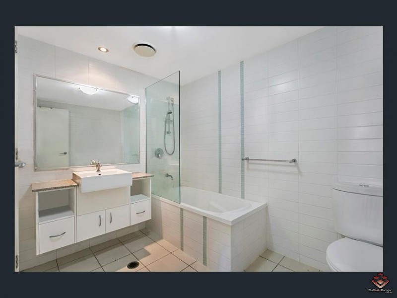 95 Clarence Road, Indooroopilly QLD 4068