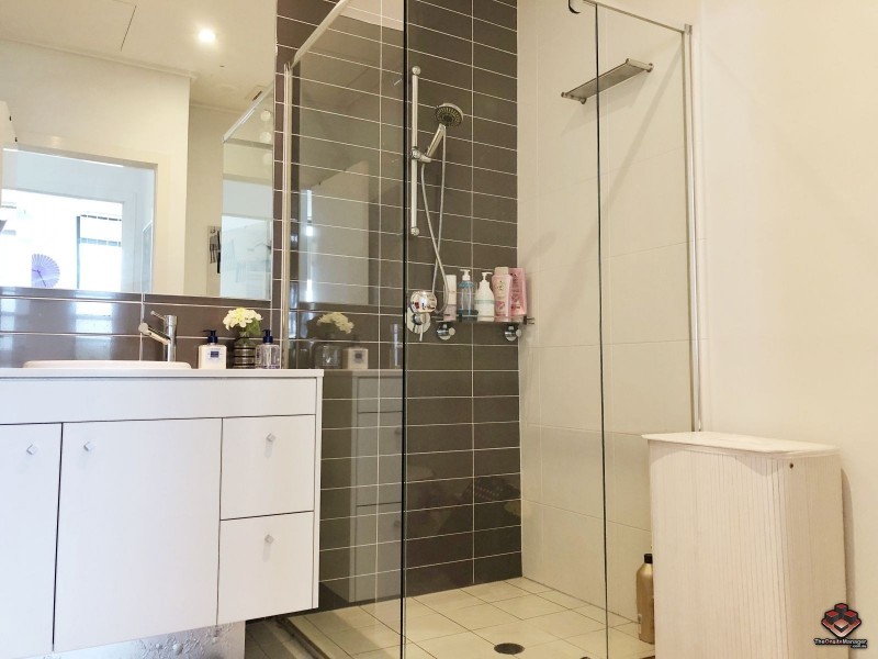 16 Surbiton Court, Carindale QLD 4152