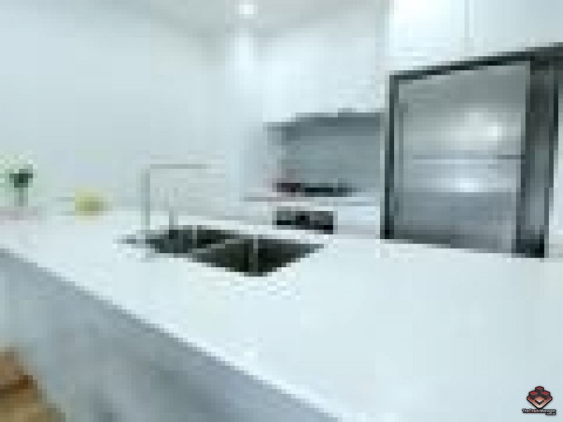 2 Laurence Street, St Lucia QLD 4067