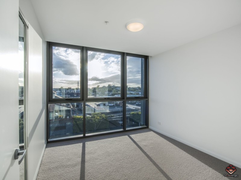 30308/300 Old Cleveland Road, Coorparoo QLD 4151