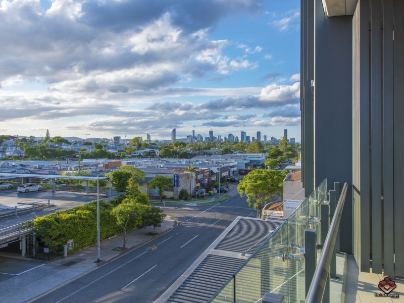 30308/300 Old Cleveland Road, Coorparoo QLD 4151