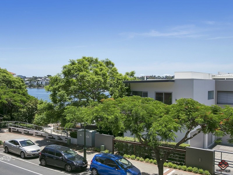 64 Macquarie Street, Teneriffe QLD 4005