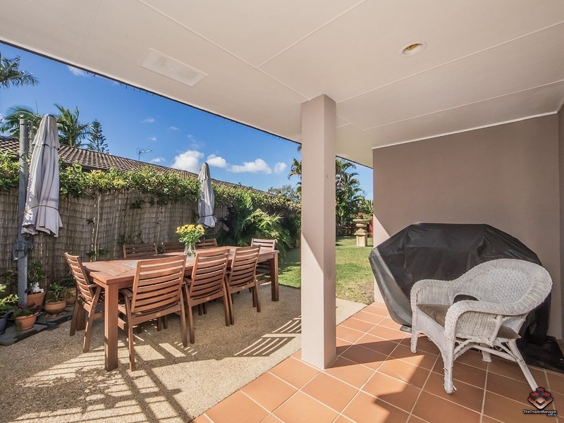 233 Mildura Drive, Helensvale QLD 4212