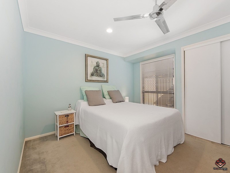 233 Mildura Drive, Helensvale QLD 4212
