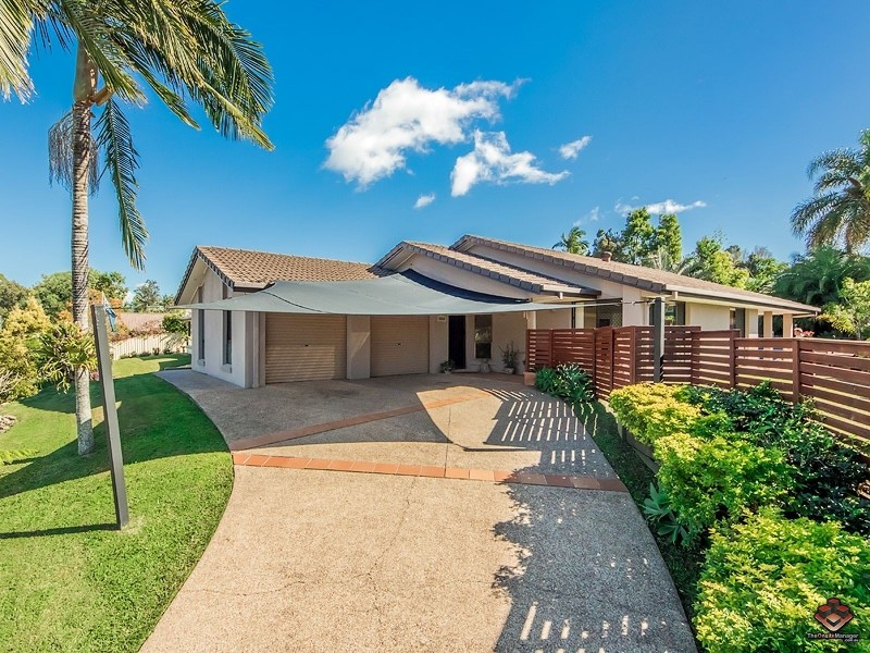 233 Mildura Drive, Helensvale QLD 4212