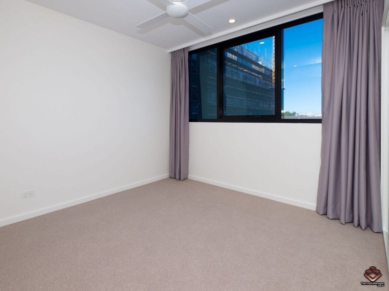 148 Logan Road, Woolloongabba QLD 4102