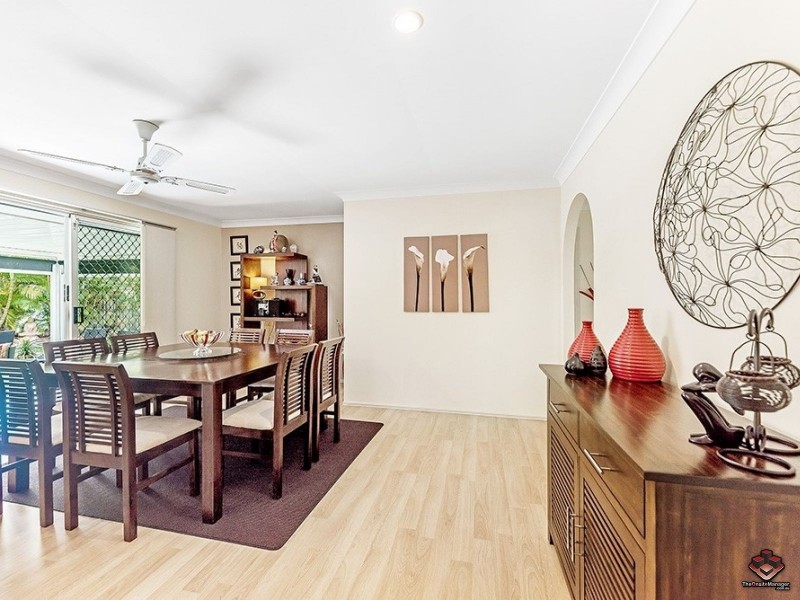 Parkwood QLD 4214