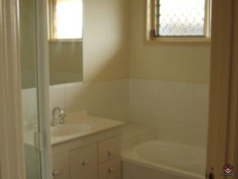 Point Vernon QLD 4655