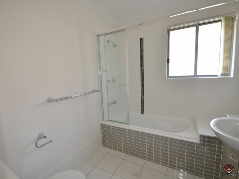 Pacific Pines QLD 4211
