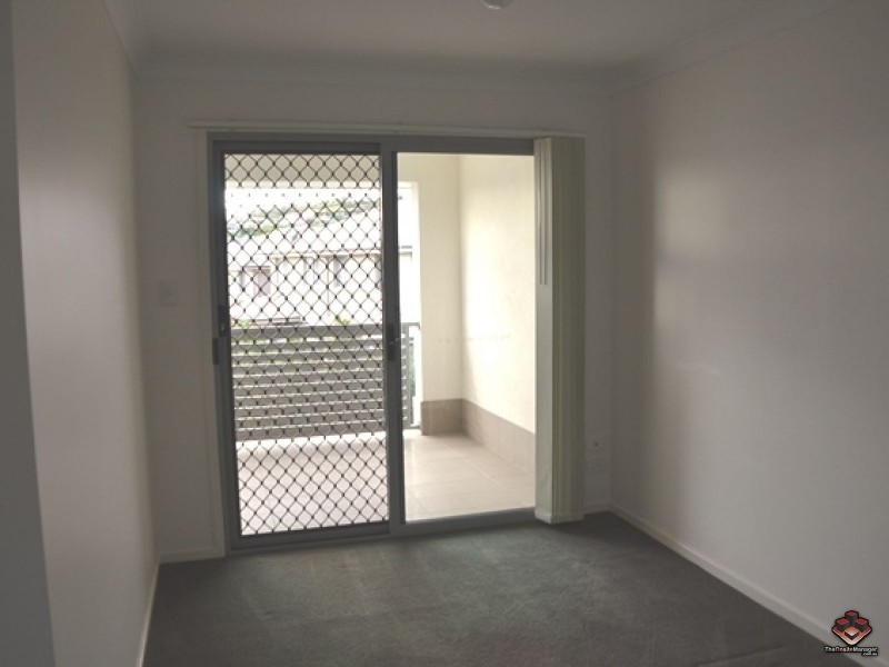Pacific Pines QLD 4211