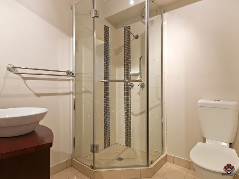 29-33 Springfield Crescent, Manoora QLD 4870