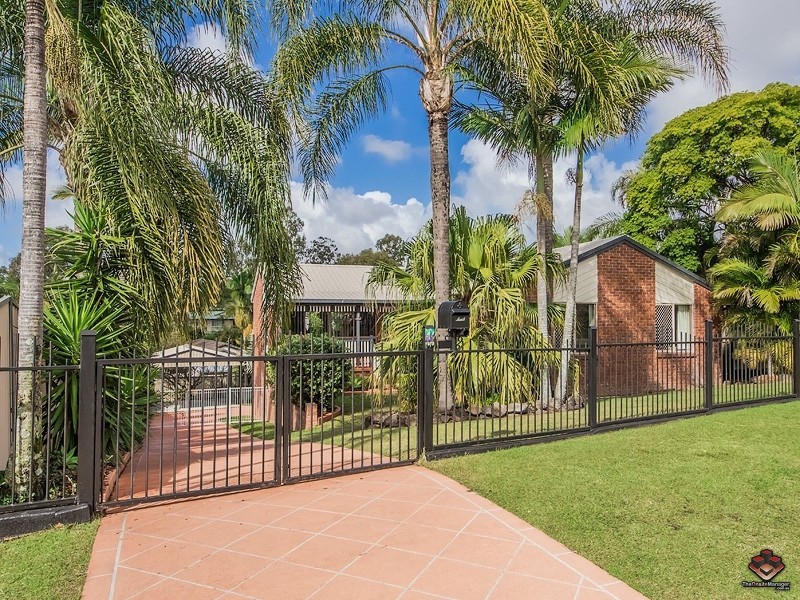 11 Rosedale Place, Helensvale QLD 4212