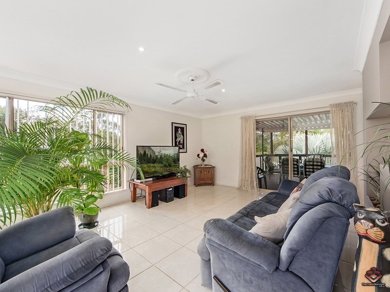 11 Rosedale Place, Helensvale QLD 4212