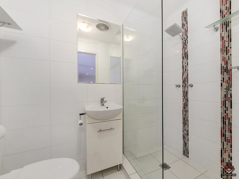 11 Rosedale Place, Helensvale QLD 4212