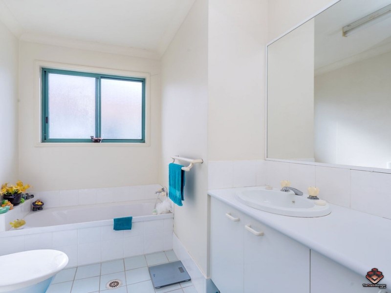 Lodge 4 Unit 4, 87 Heeb Street, Ashmore QLD 4214