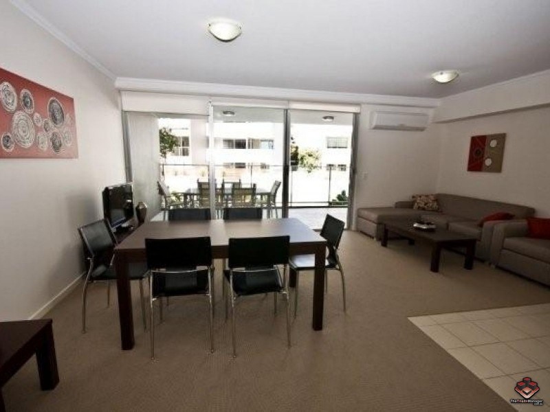 95 Clarence Road, Indooroopilly QLD 4068