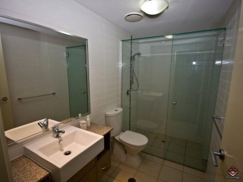 95 Clarence Road, Indooroopilly QLD 4068