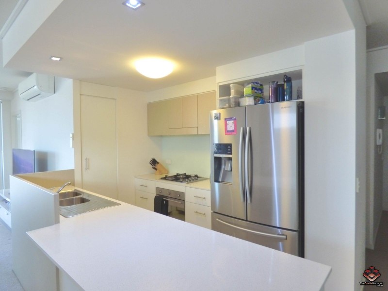 16 Surbiton Court, Carindale QLD 4152