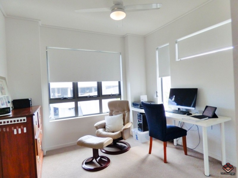 16 Surbiton Court, Carindale QLD 4152