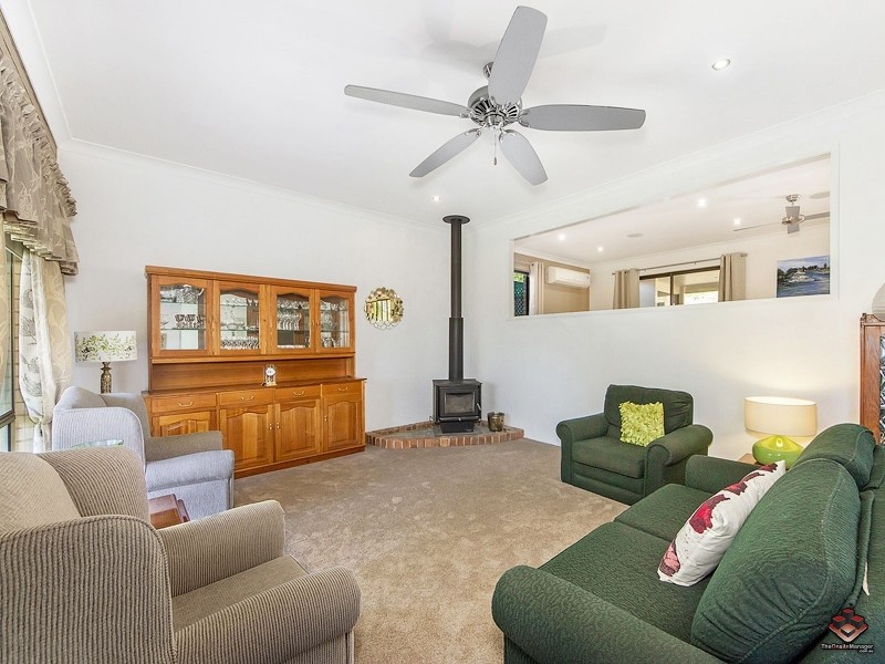 24 Camden Court, Helensvale QLD 4212