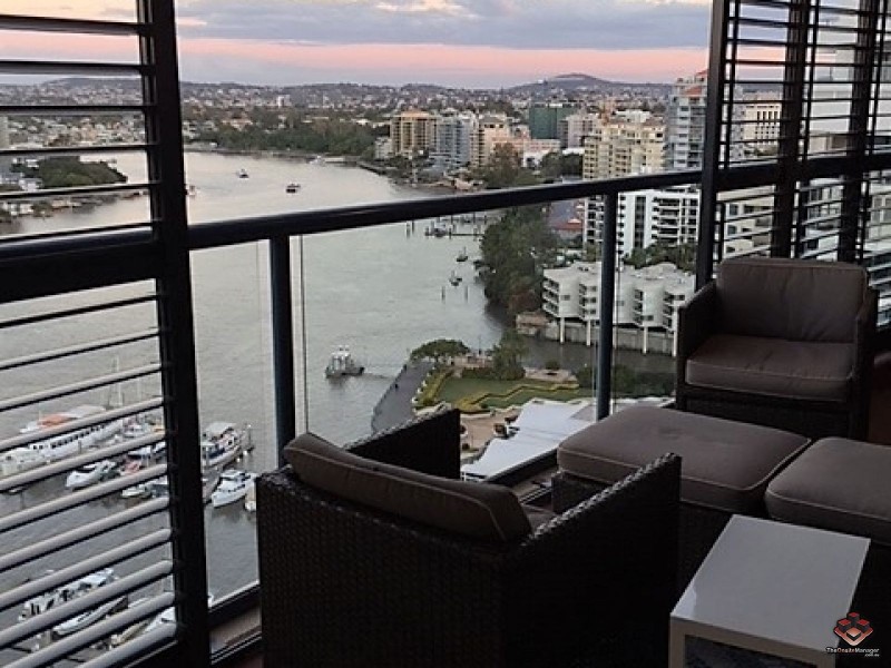 2 Goodwin Street, Kangaroo Point QLD 4169