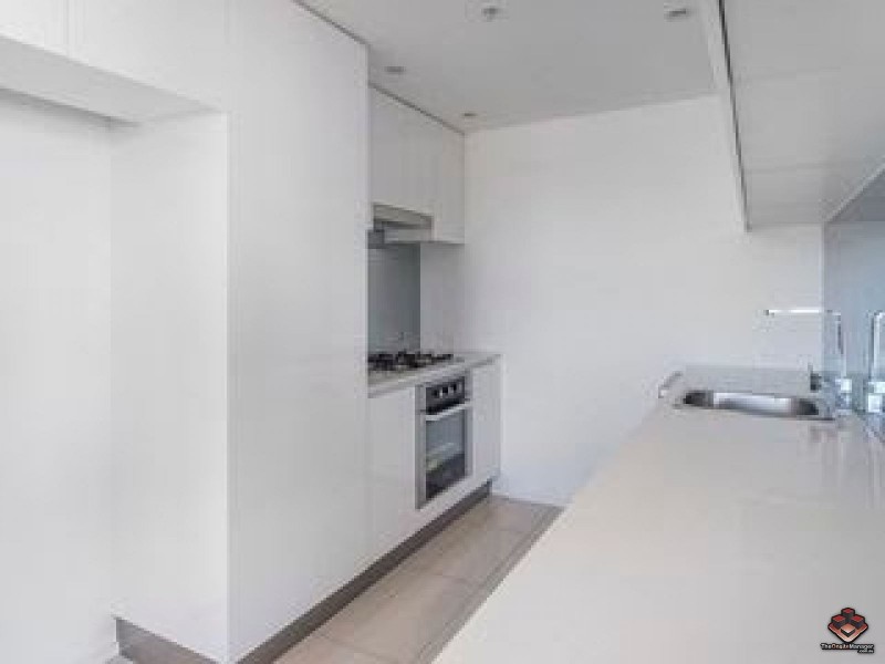 11 Compass Drive, Biggera Waters QLD 4216