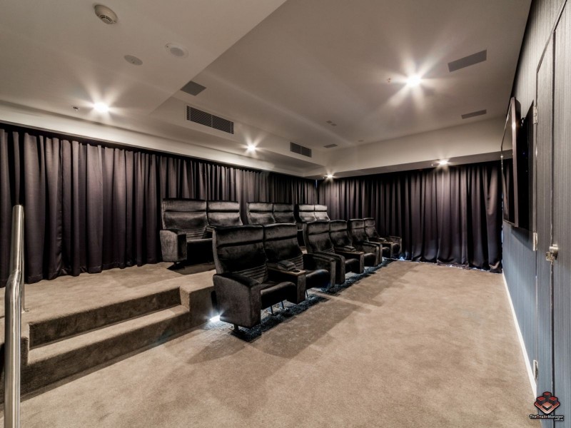 855 Stanley Street, Woolloongabba QLD 4102