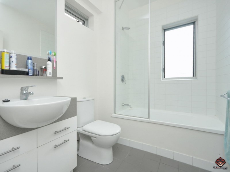 28 Masters Street, Newstead QLD 4006