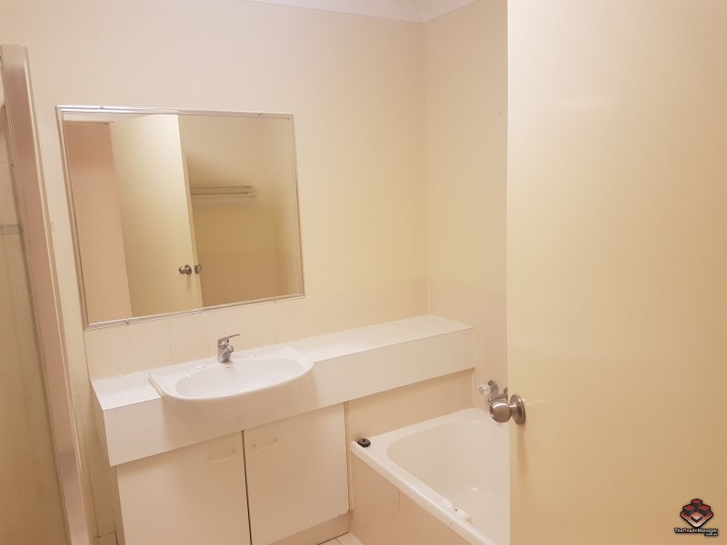 128 Benowa Road, Southport QLD 4215