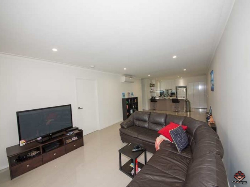 8 Lochaber Street, Dutton Park QLD 4102