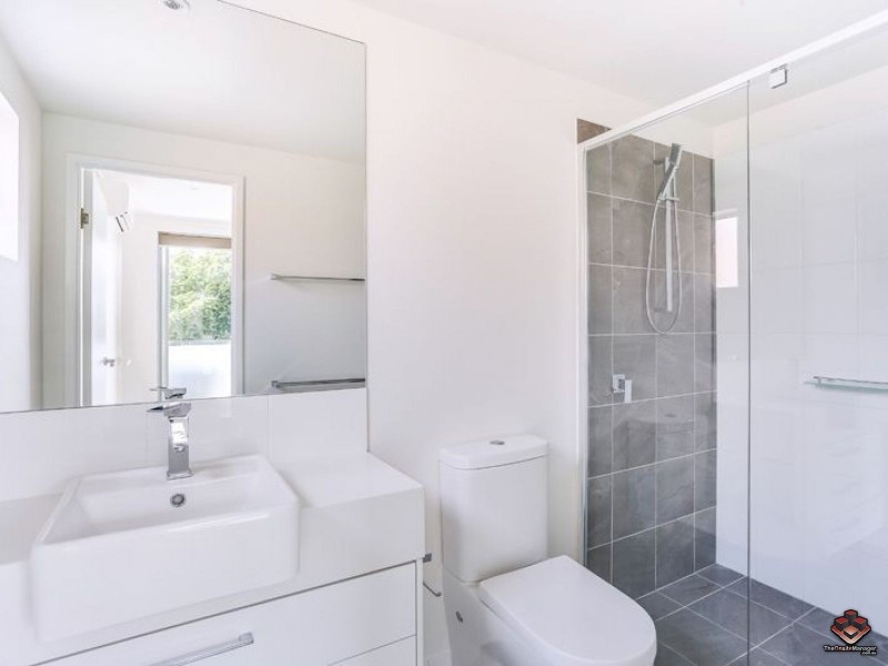8 Lochaber Street, Dutton Park QLD 4102