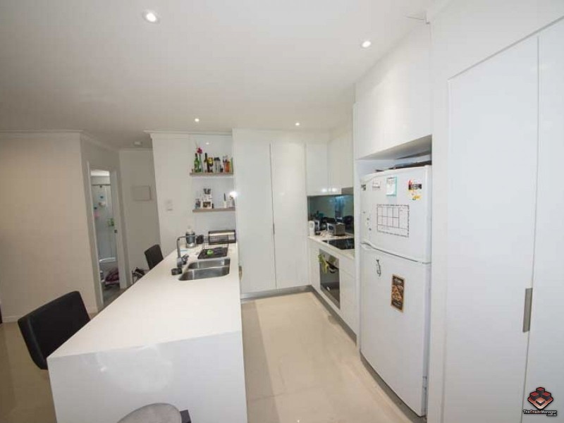 8 Lochaber Street, Dutton Park QLD 4102